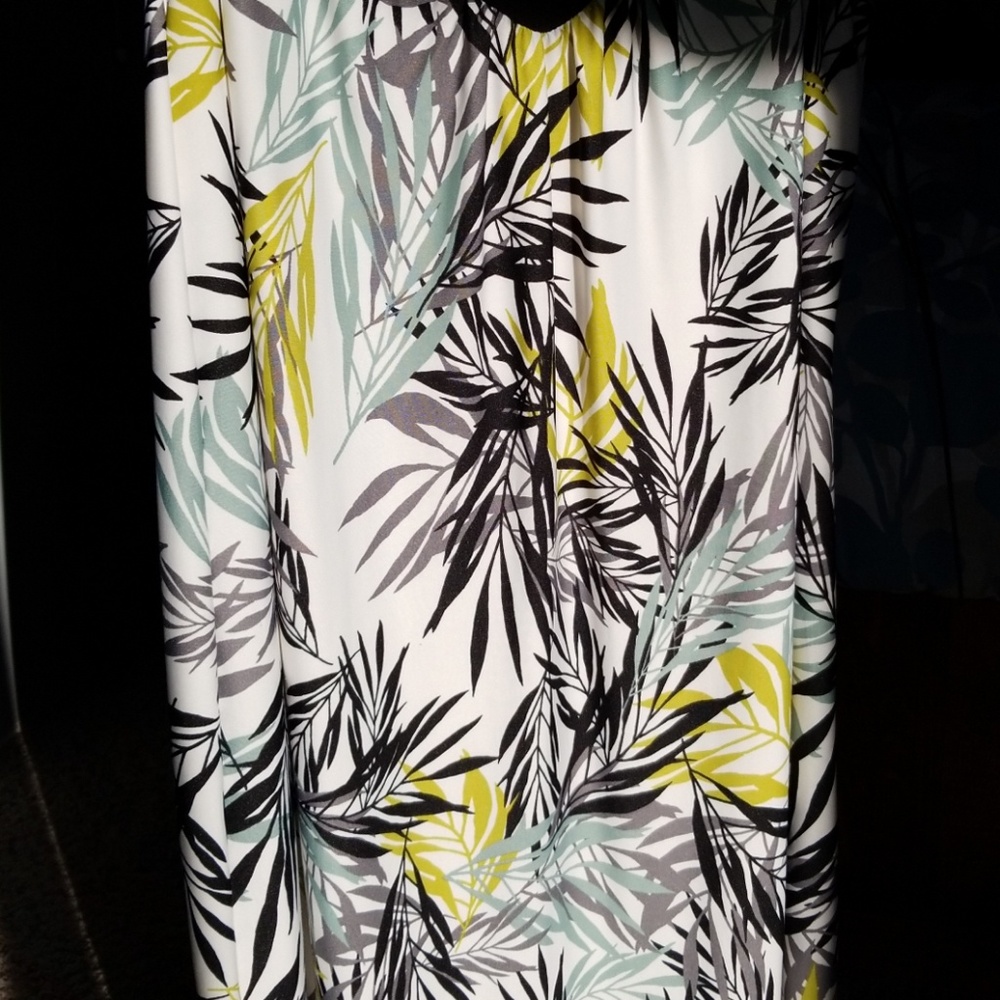 Summer dress - Picture 2 of 2